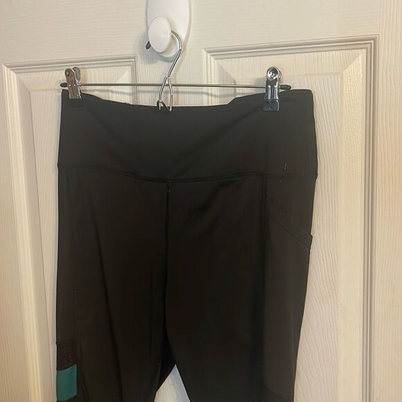 BCBGeneration Leggings EUC Medium - Picture 1 of 10